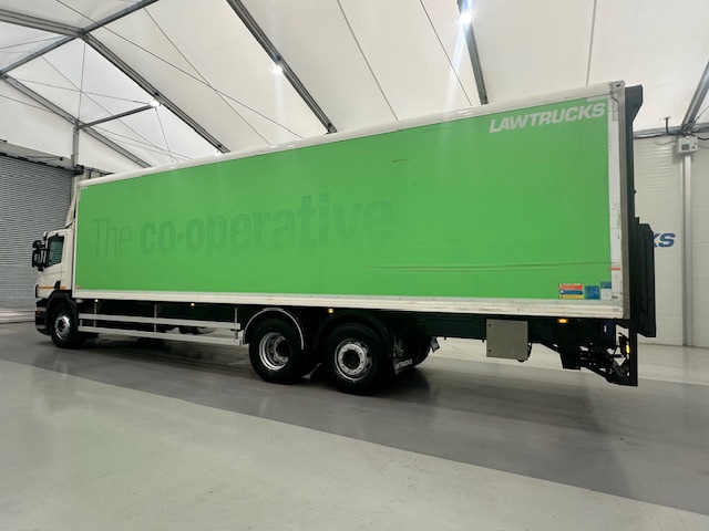 Scania P280 6×2 Rear Lift Day Cab Fridge Box
