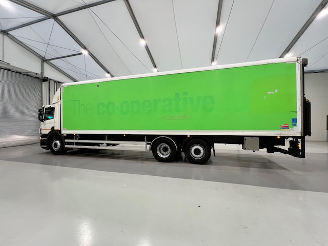 Scania P280 6×2 Rear Lift Day Cab Fridge Box