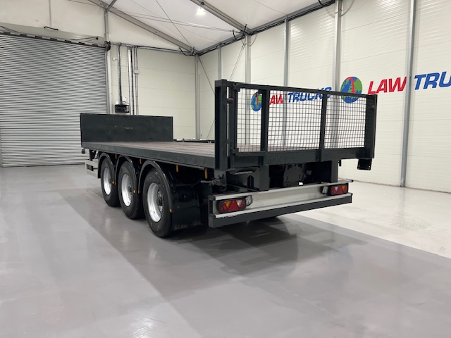 Montracon Tri Axle Flatbed Drawbar Trailer