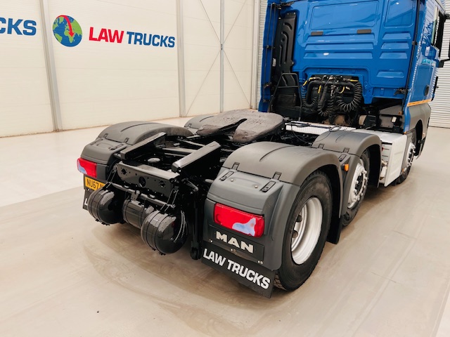 MAN TGX 26.420 6×2 Midlift Tractor Unit