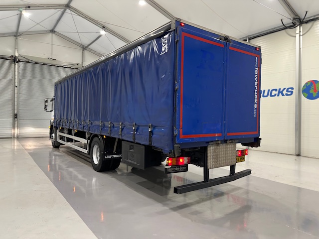 Mercedes 1824 4×2 Day Cab Curtainsider