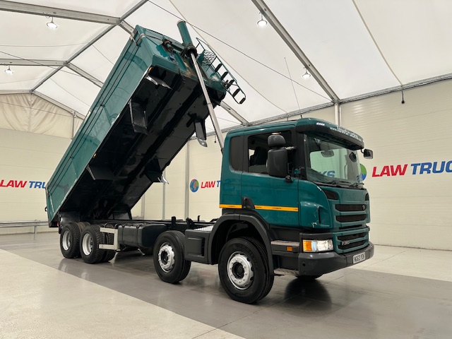 Scania P360 8×4 Rest Cab Tipper Manual