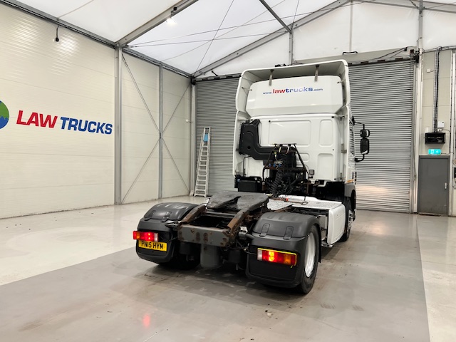 DAF CF 400 4×2 Sleeper Cab Tractor Unit