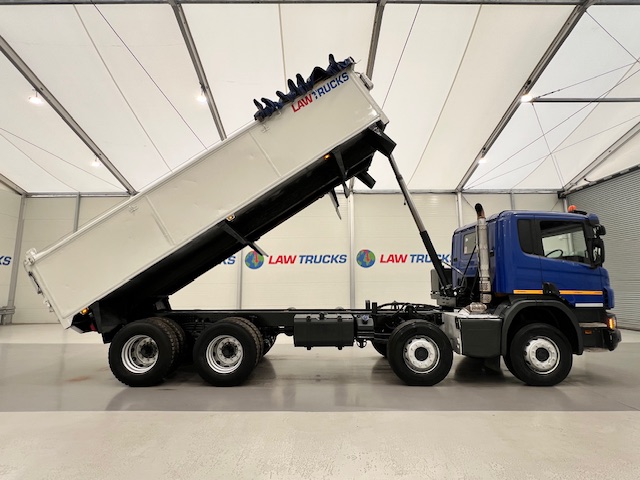 Scania P370 8×4 Rest Cab Tipper Manual