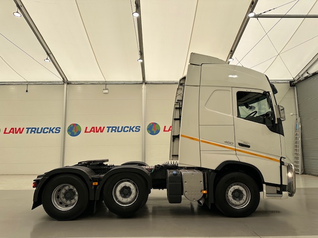 Volvo FH 460 Euro 5 6×2 Tractor Unit Safari Edition