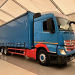 Mercedes Actros 2530 Rear Lift Sleeper Cab Curtainsider - thumbnail