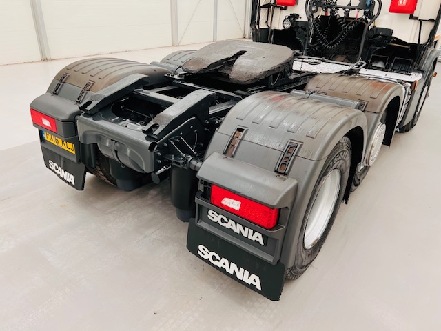 Scania R450 6×2 Midlift Topline Tractor Unit