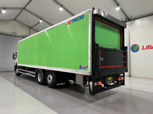 Scania P280 6×2 Rear Lift Day Cab Fridge Box
