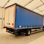 DAF CF 220 4×2 Sleeper Cab Curtainsider - thumbnail