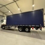 Mercedes Actros 2530 6×2 Sleeper Cab Curtainsider - thumbnail