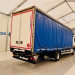 Mercedes Actros 1830 Sleeper Cab Curtainsider - thumbnail