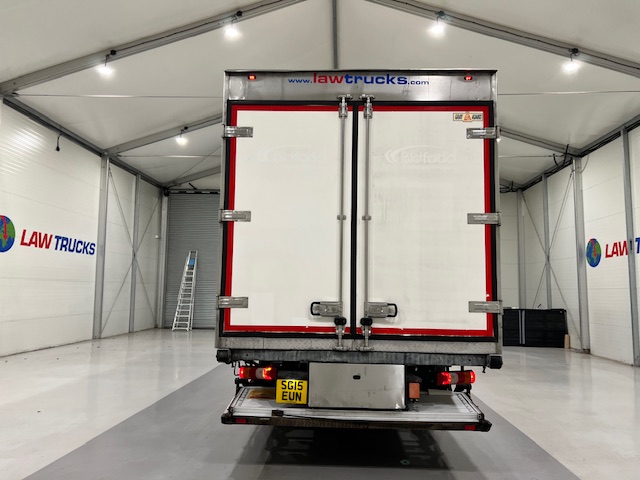 Mercedes Antos 1827 Day Cab Fridge Box