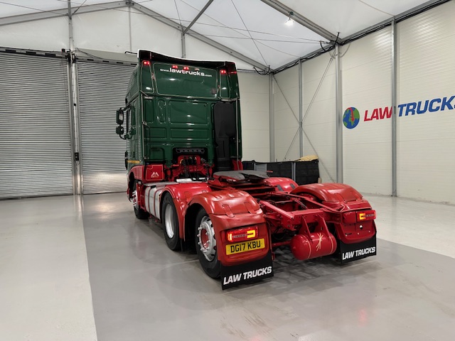 DAF XF 460 6×2 Rear Lift Tractor Unit Manual