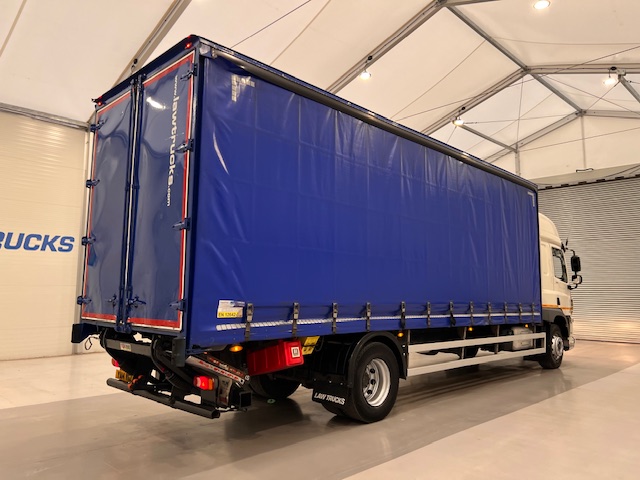 DAF CF 250 Sleeper Cab Curtainsider