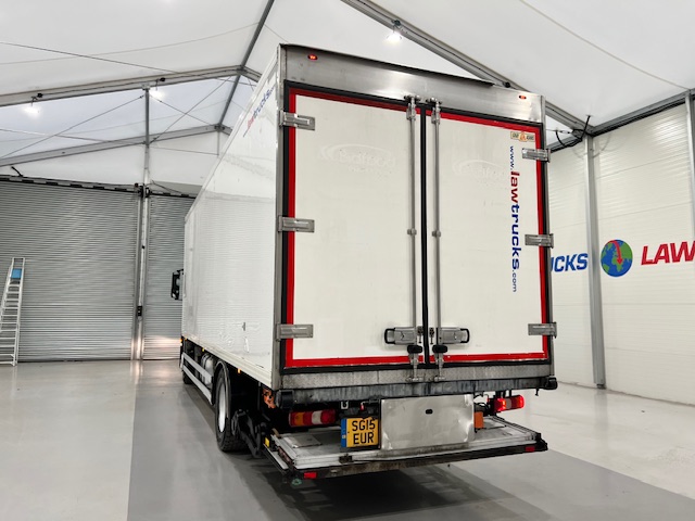 Mercedes Antos 1827 Day Cab Fridge Box