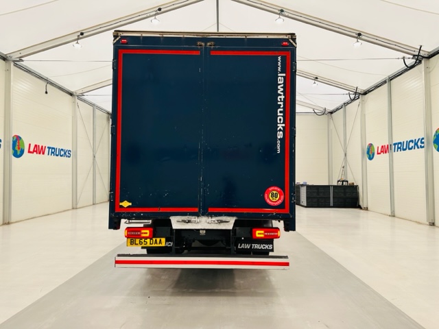 DAF CF 250 4×2 Sleeper Cab Curtainsider