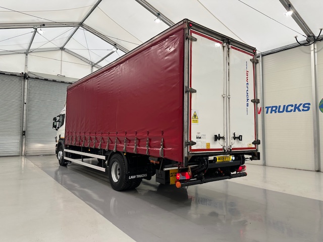 Scania P250 4×2 Sleeper Cab Curtainsider