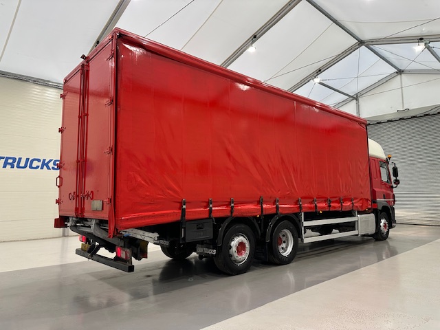 DAF CF 290 6×2 Rear Lift Sleeper Cab Curtainsider
