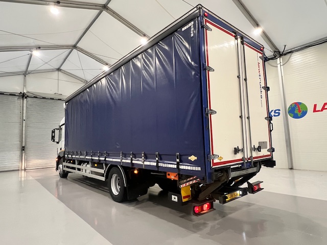 Mercedes Actros 1824 Sleeper Cab Curtainsider