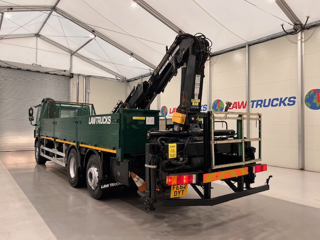 DAF CF75 310 6×2 Day Cab Dropside Crane