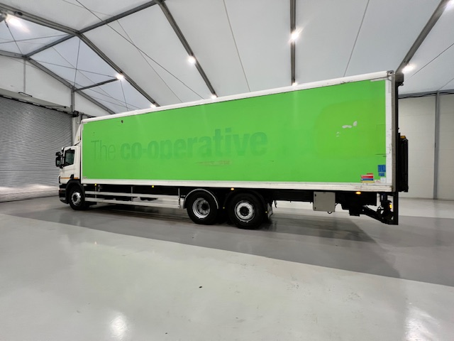 Scania P280 6×2 Rear Lift Day Cab Fridge Box