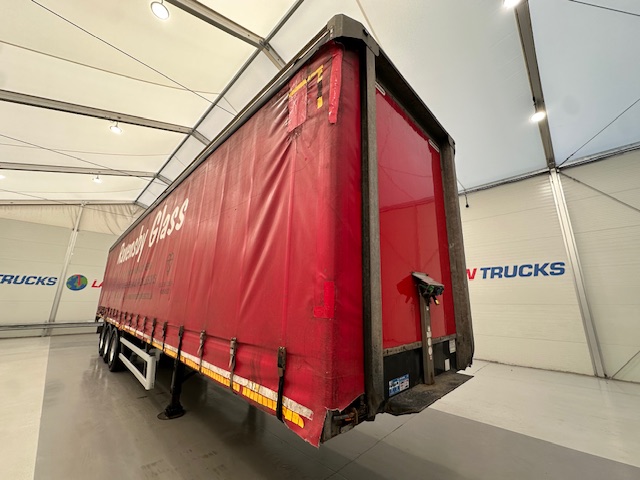Montracon Tri Axle 4.2m Curtainsider Trailer Moffat Brackets