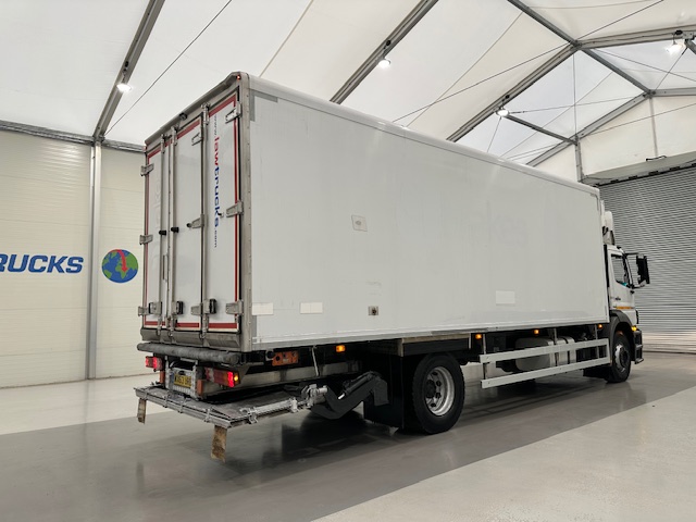 Mercedes Axor 1824 Day Cab Fridge Box
