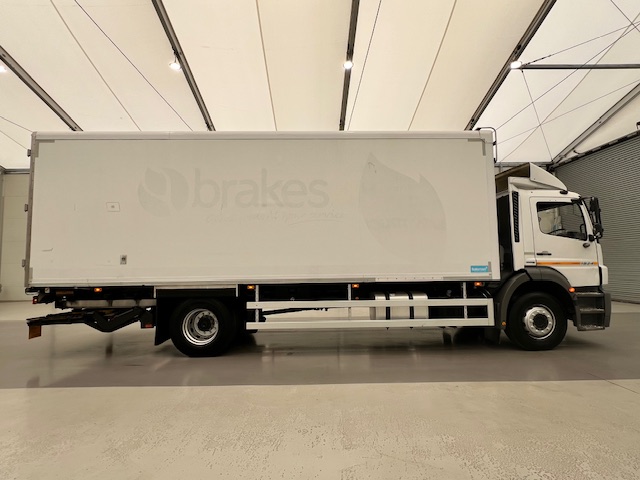 Mercedes Axor 1824 Day Cab Box Van