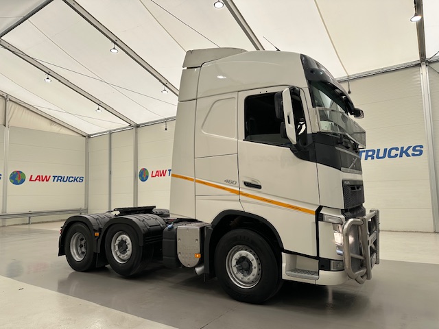 Volvo FH 460 Euro 5 6×2 Tractor Unit Safari Edition