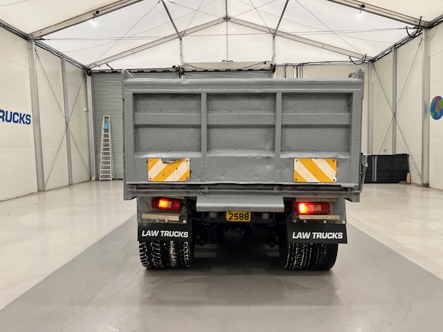 Hino 3241 700 8×4 Sleeper Cab Steel Tipper