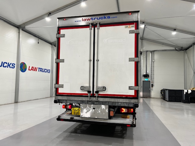 Mercedes Antos 1827 Day Cab Fridge Box