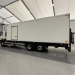DAF CF 330 6×2 Sleeper Cab Fridge Box - thumbnail