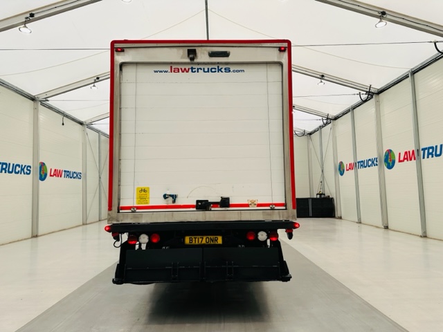 Iveco Stralis 310 AT 6×2 Fridge Box Van