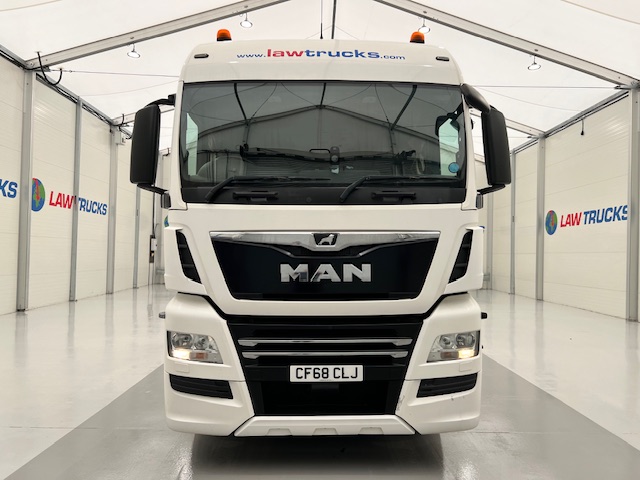 MAN TGX 26.500 6×2 Midlift Tractor Unit