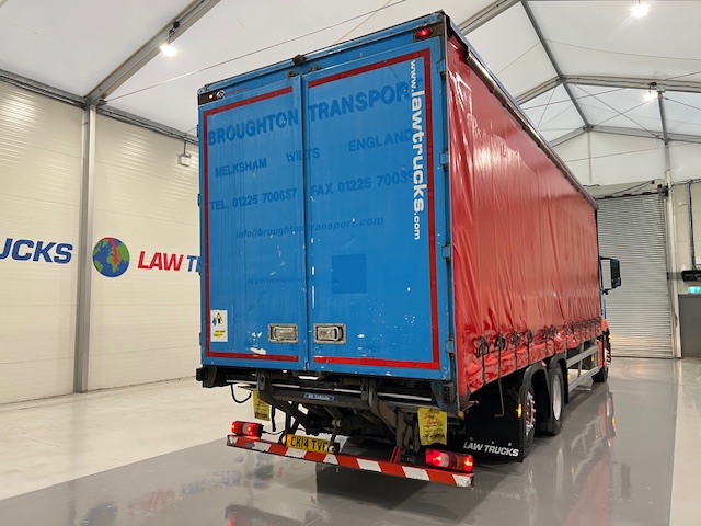 Mercedes Actros 2530 6×2 Sleeper Cab Curtainsider