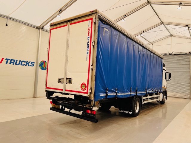 Mercedes Actros 1830 Sleeper Cab Curtainsider