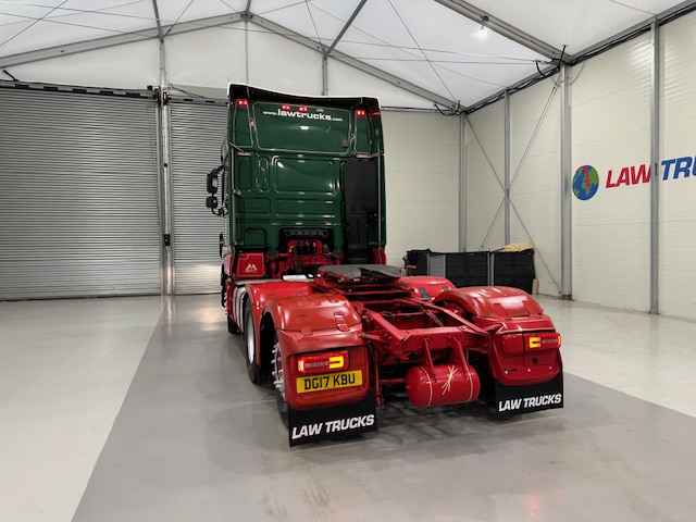 DAF XF 460 6×2 Rear Lift Tractor Unit Manual