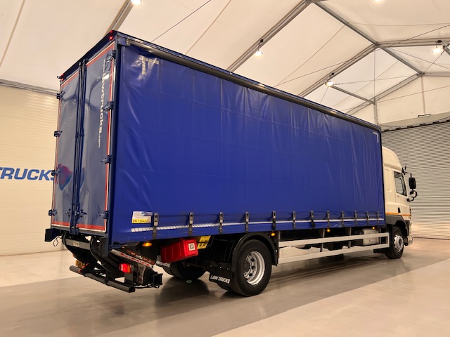DAF CF 250 Sleeper Cab Curtainsider