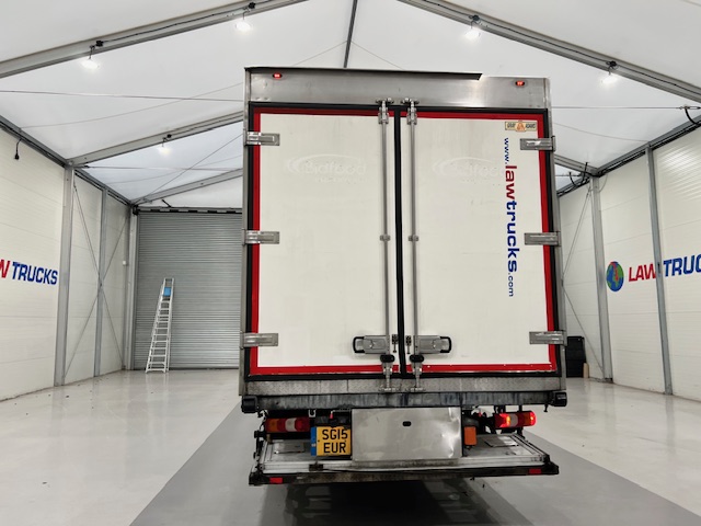 Mercedes Antos 1827 Day Cab Fridge Box