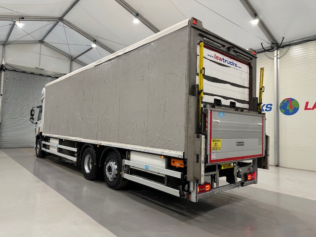 DAF CF 330 Rear Lift Day Cab Fridge Box