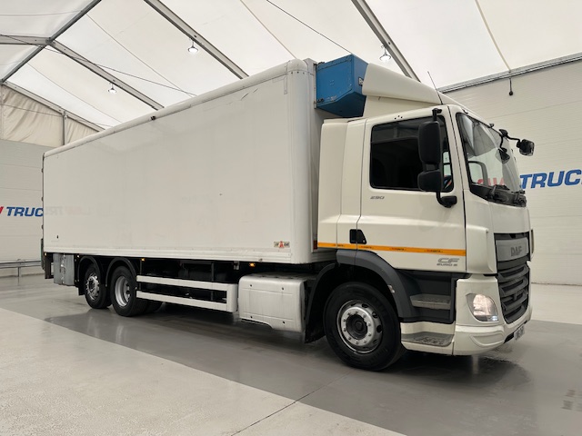 DAF CF 290 6×2 Rear Steer Fridge Box