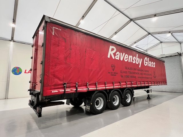 Montracon Tri Axle 4.2m Curtainsider Trailer Moffat Brackets