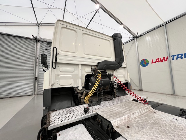 DAF CF85 380 4×2 Sleeper Cab Tractor Unit Manual