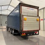 Mercedes Actros 2530 6×2 Day Cab Curtainsider - thumbnail