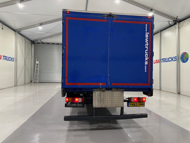 Mercedes 1824 4×2 Day Cab Curtainsider