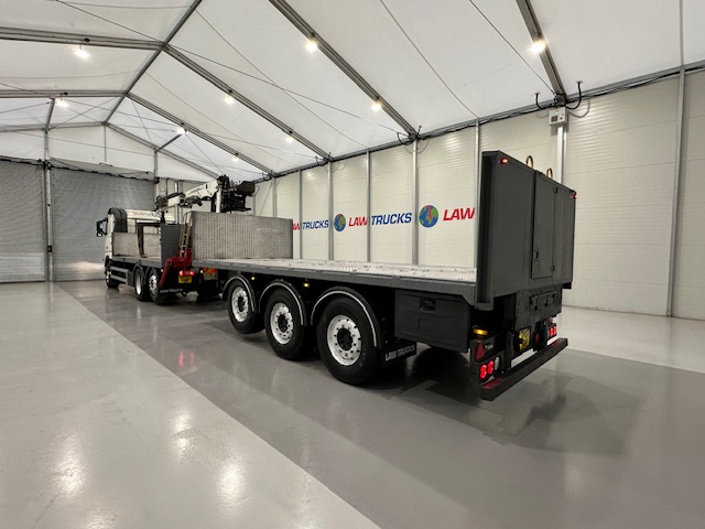 Volvo FH 440 6×2 Rear Lift Brick Grab Drawbar