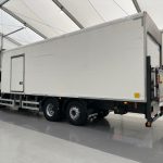 DAF CF 330 6×2 Sleeper Cab Fridge Box - thumbnail