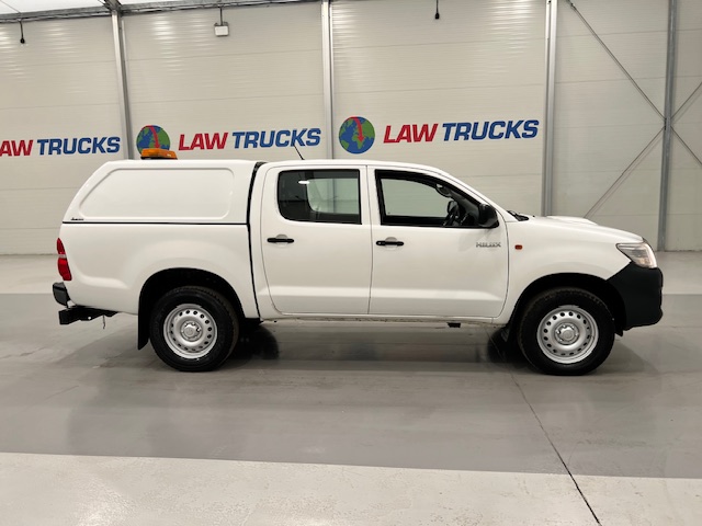 Toyota Hilux 2.5 D-4D 4×4 Double Cab Pick Up