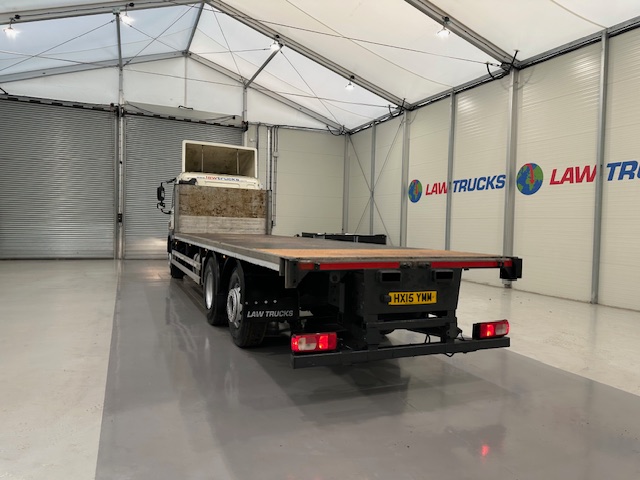 DAF CF 330 6×2 Rear Lift Sleeper Cab Flatbed