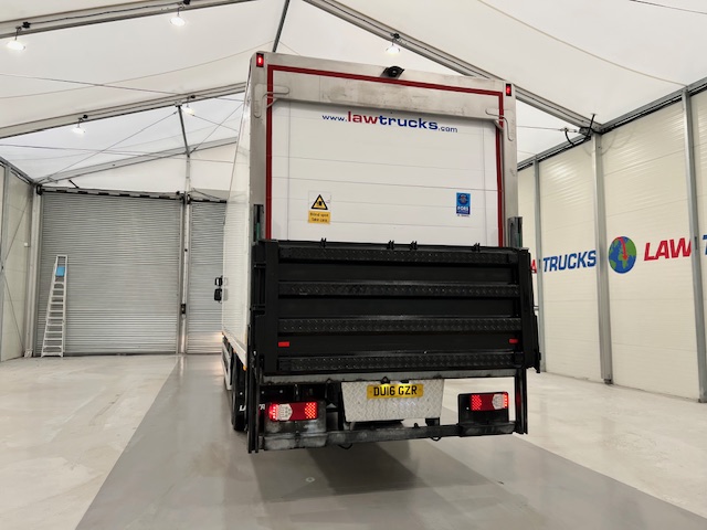 DAF LF 250 4×2 Rest Cab Fridge Box